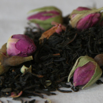 Black Keemun and Rosebuds Tea